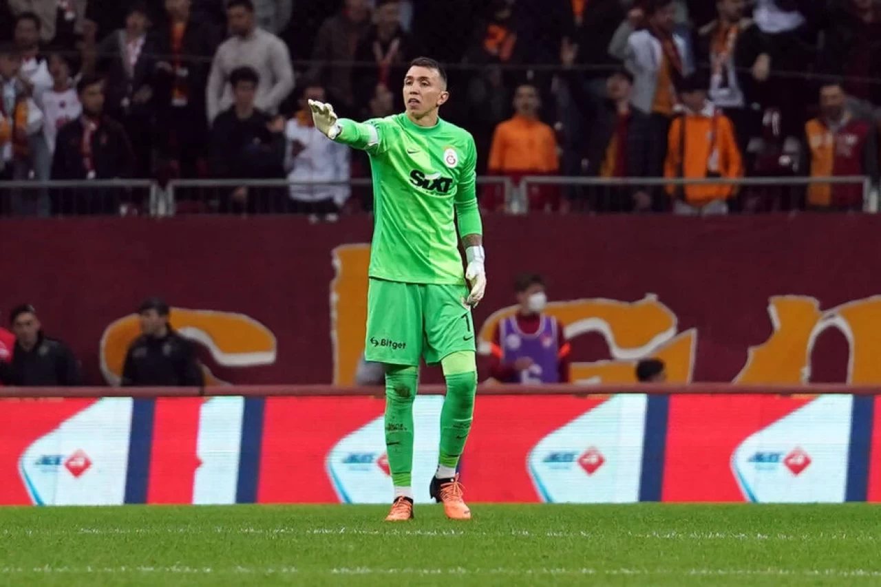 GS Elfsborg Maçı Muslera Neden Cezalı, Sakat mı? Muslera Neden Yok, Kadroda Neden Yer Almıyor?