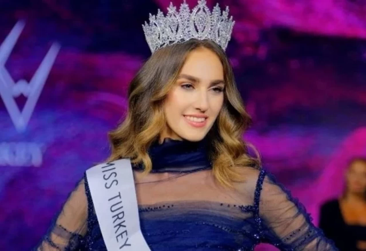 Miss Turkey 2024 Şampiyonu İdil Bilgen Görevden Kaçtı mı? İdil Bilgen Washington’da Ortaya Çıktı