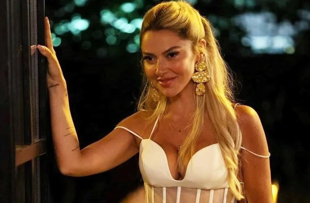 Hadise’nin Doğum Günü Partisi Olay Oldu! Pastası ve Kıyafeti Sosyal Medyada Gündem