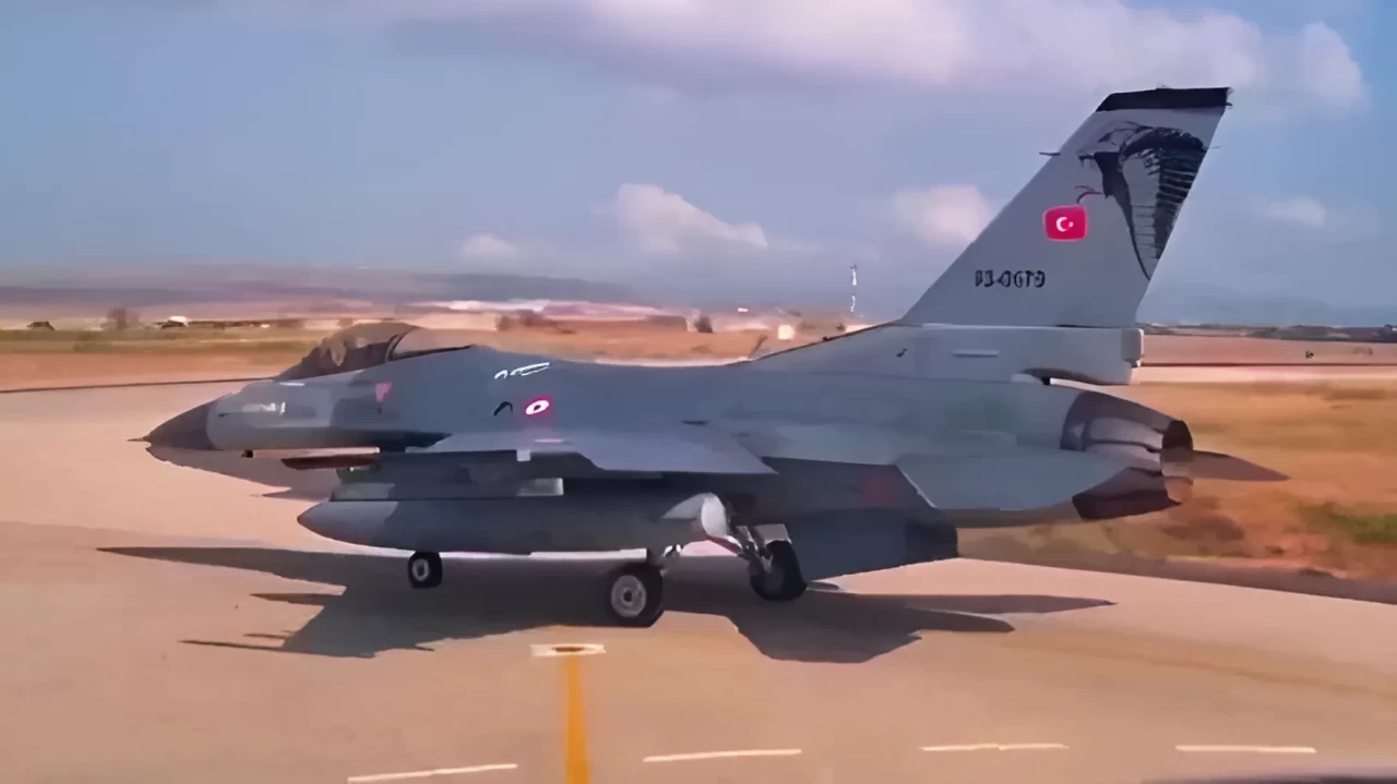 Türk F-16’ları Romanya Semalarında! NATO Tatbikatında Gücünü Gösterdi!