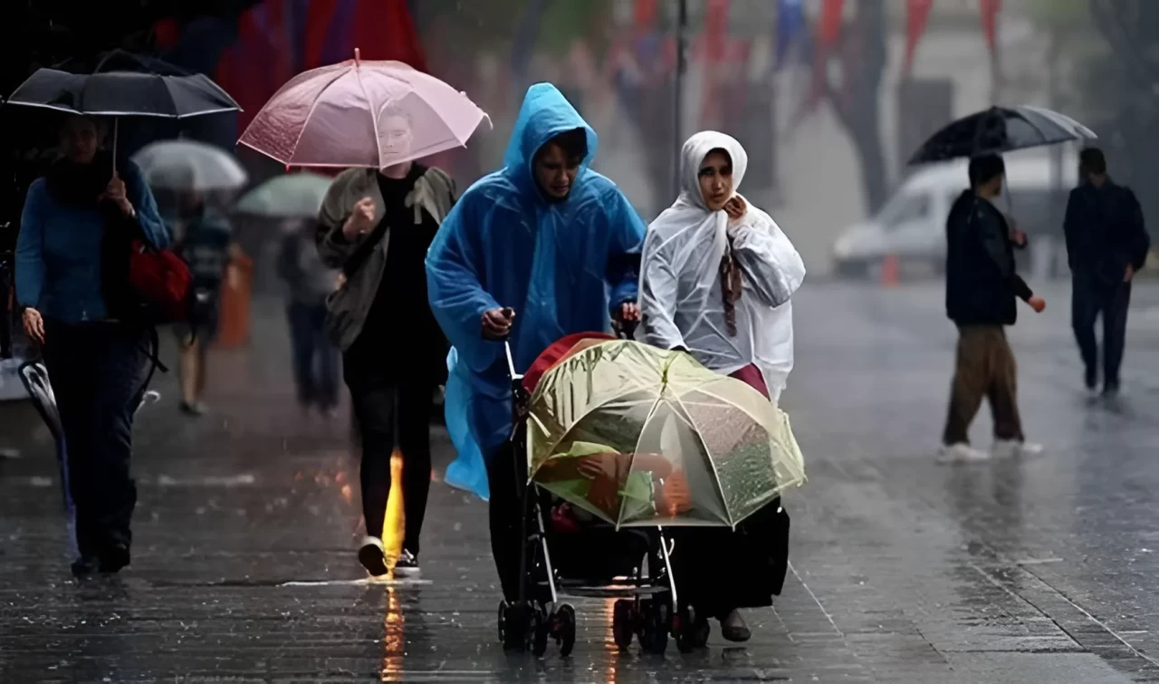 Meteoroloji Uyardı! 5-6 Eylül Hava Durumu! Karadeniz ve Akdeniz’de Kuvvetli Yağışlar Geliyor!