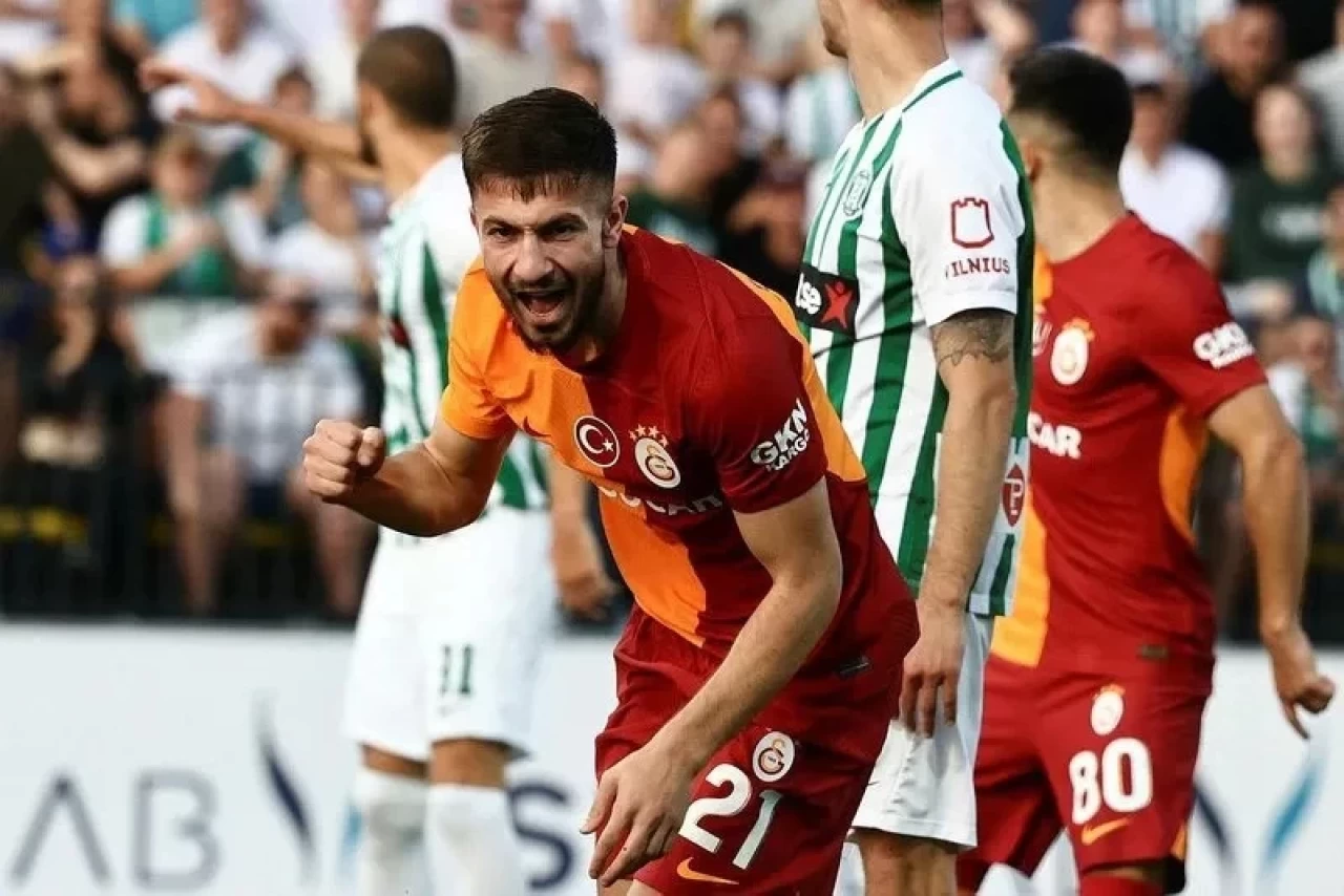 Galatasaray’da Beklenmedik Ayrılık! Yeni Takımını Açıkladılar