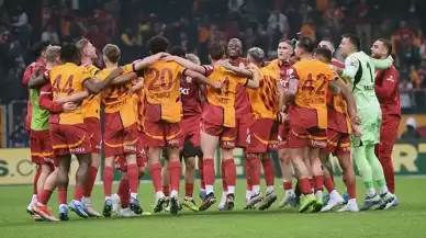 Galatasaray’da Ayrılık Çanları! Yıldız Futbolcunun Bileti Kesildi, Okan Buruk’un Gözünden Düştü