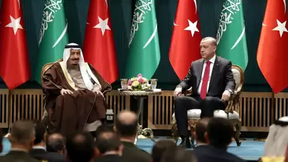 Suudi Arabistan’dan 30 Ağustos Sürprizi! Kral Selman’dan Erdoğan’a Tebrik Mesajı